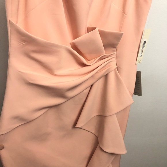 Eliza J Ruffle Front Gown - Picture 5 of 8